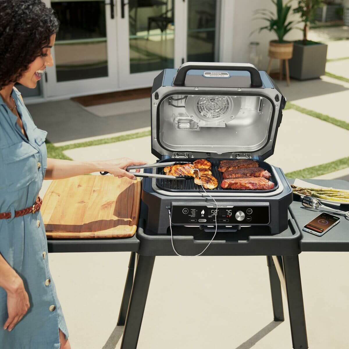 Grill NINJA OG901EU finns hos Aktivcamping