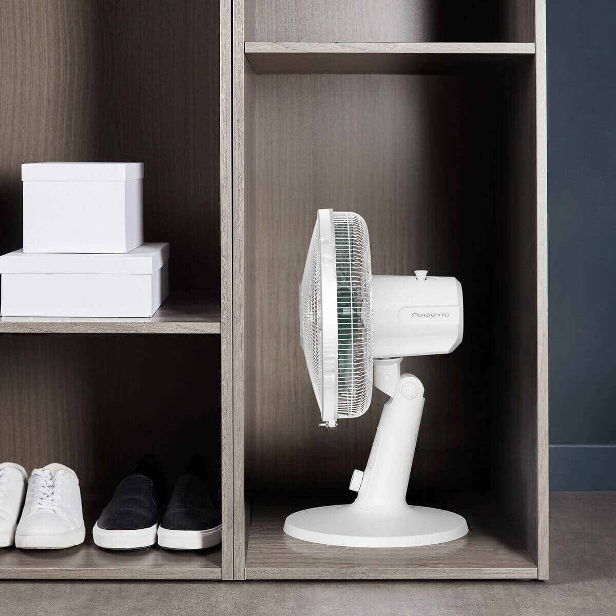 Bordsfläkt Rowenta VU2740 Vit 50 W finns hos Aktivcamping