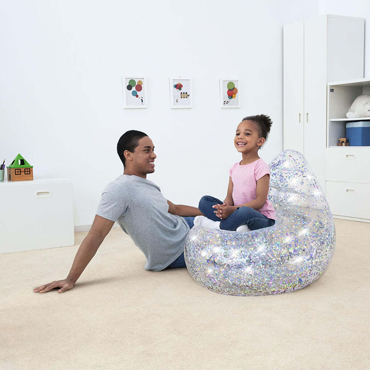 Bestway Glitter Luftstol 72x72x64 cm +3 År finns hos Aktivcamping