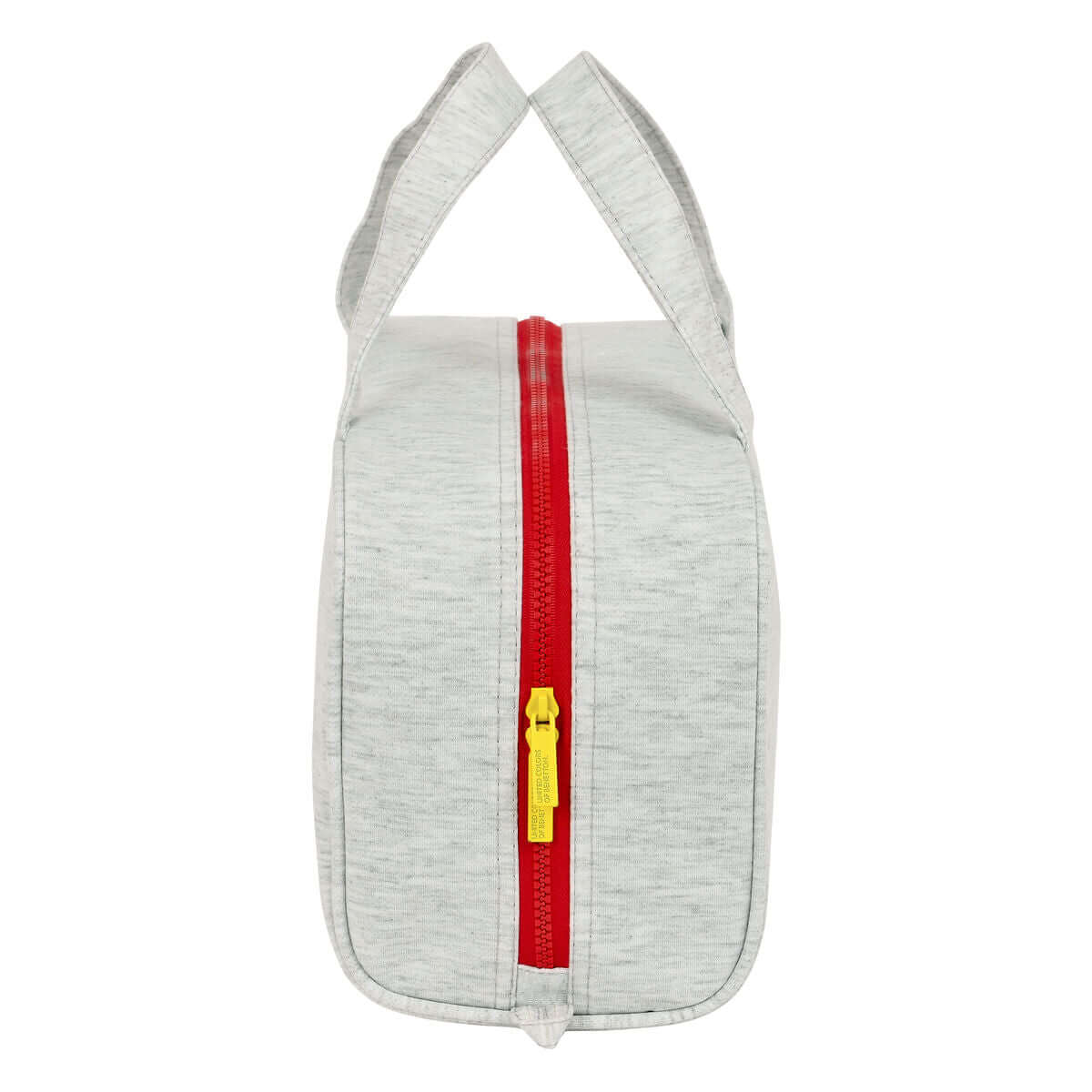 Skolnecessär Benetton Pop Grå 31 x 14 x 19 cm finns hos Aktivcamping