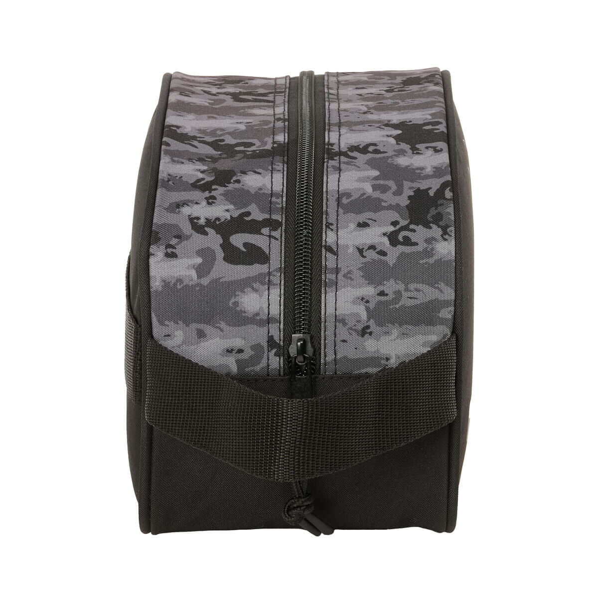 Resenecessär Dragon Ball Svart - finns hos aktivcamping.se