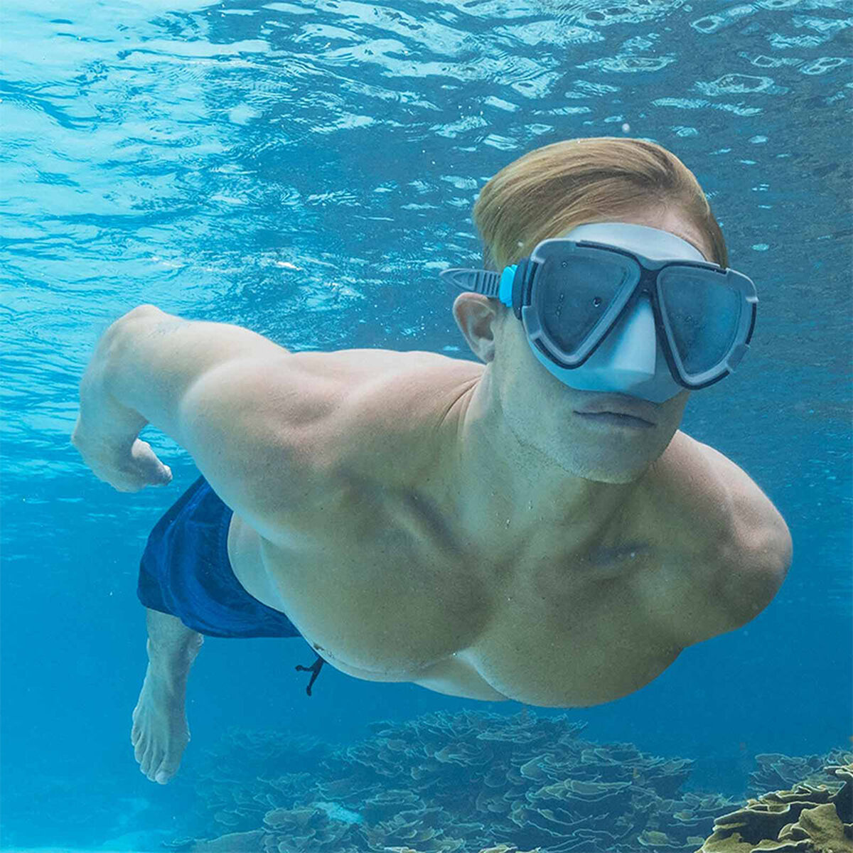 Bestway Barn Dykmask Med Anatomisk Rem Blandade Färger +3 År Strand och Pool 22048 finns hos Aktivcamping