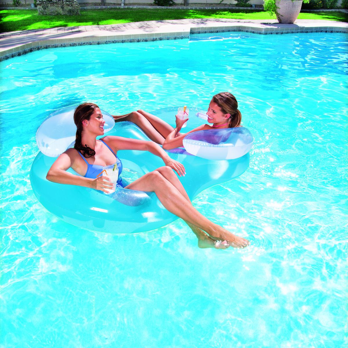 Bestway Dubbel Uppblåsbar Hjul med Kudde 188x117 cm Strand och Pool 43009 - finns hos Aktivcamping