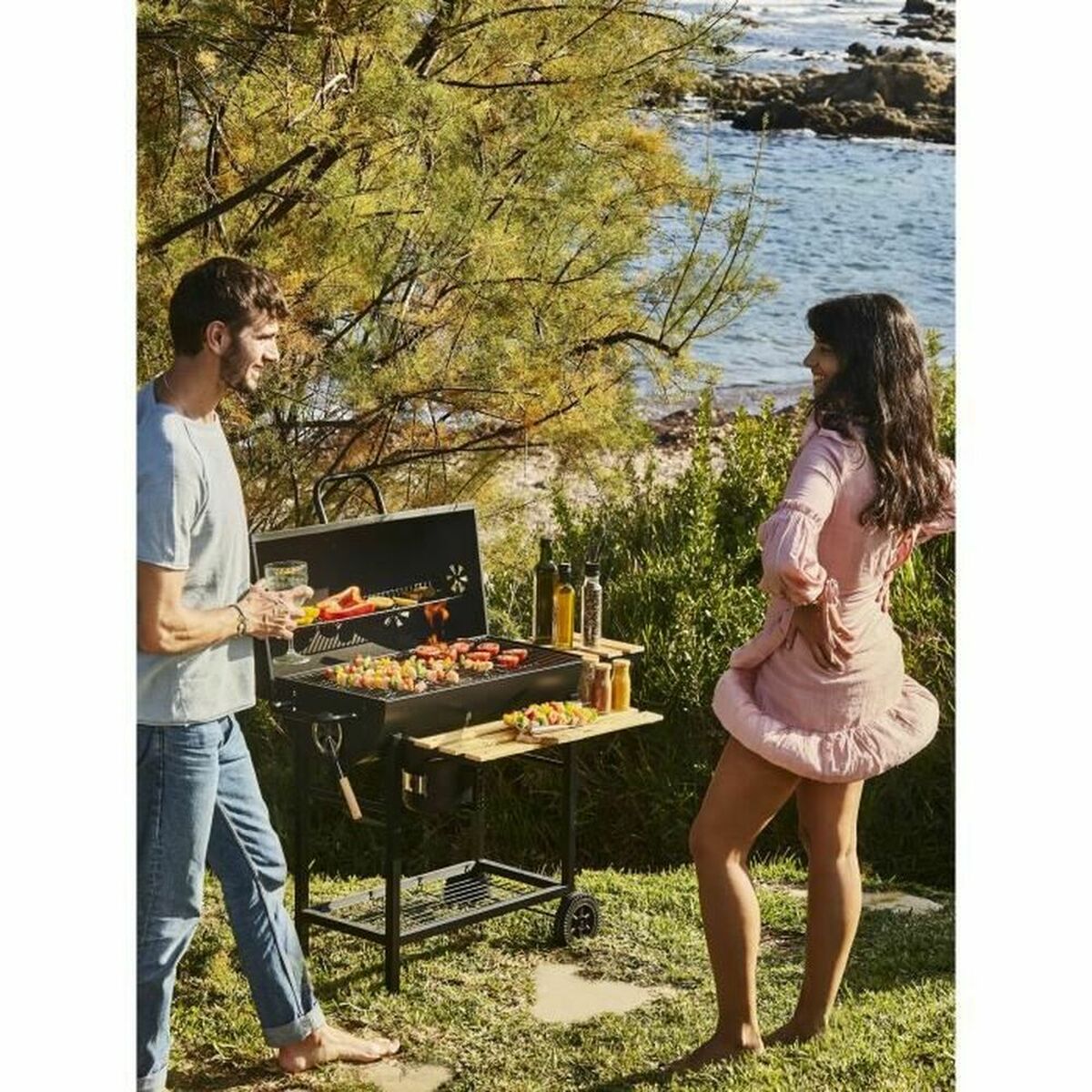Bärbar Grill CookingBox 71 x 35 cm finns hos Aktivcamping