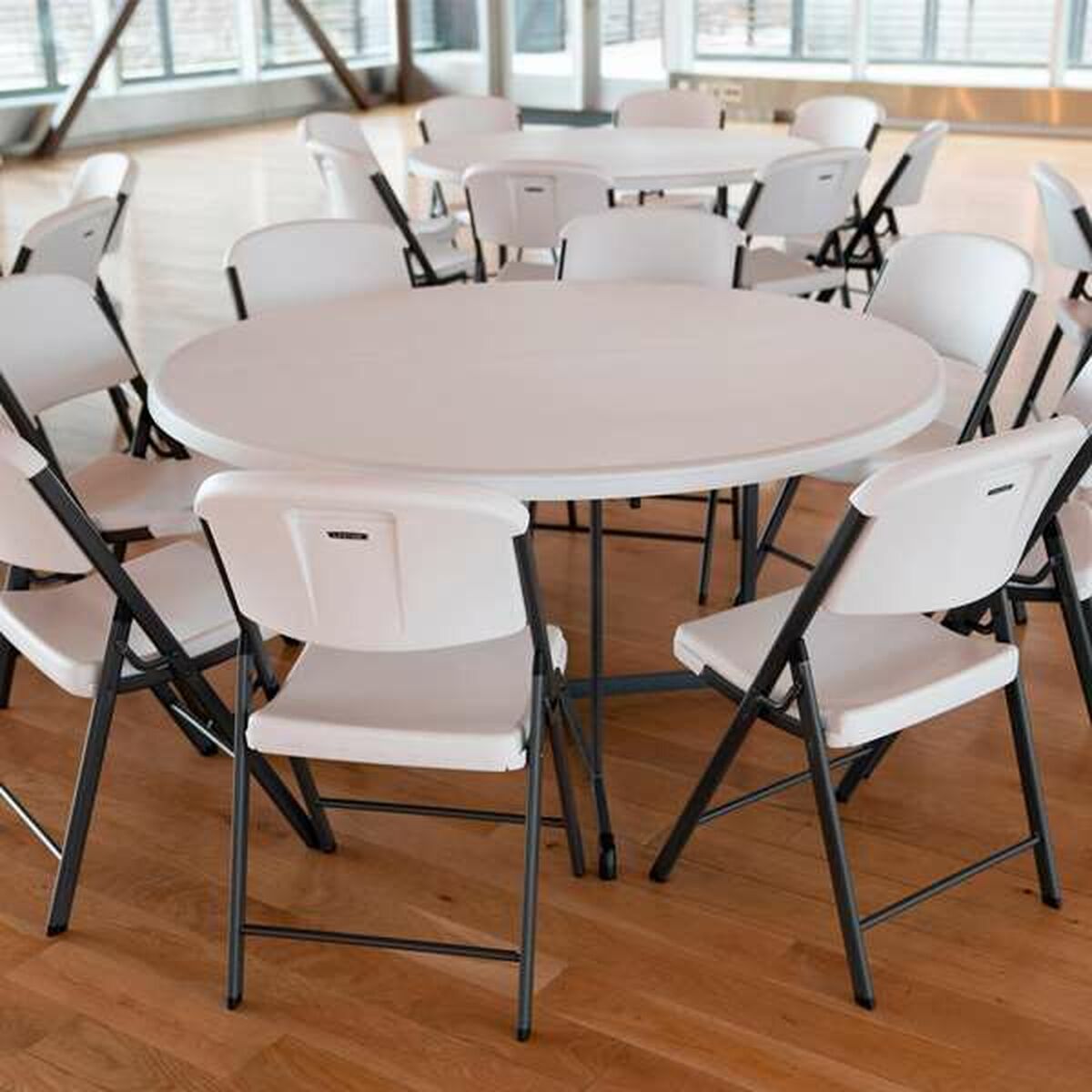 Fällbord Lifetime Ø 152 cm Rund finns hos Aktivcamping