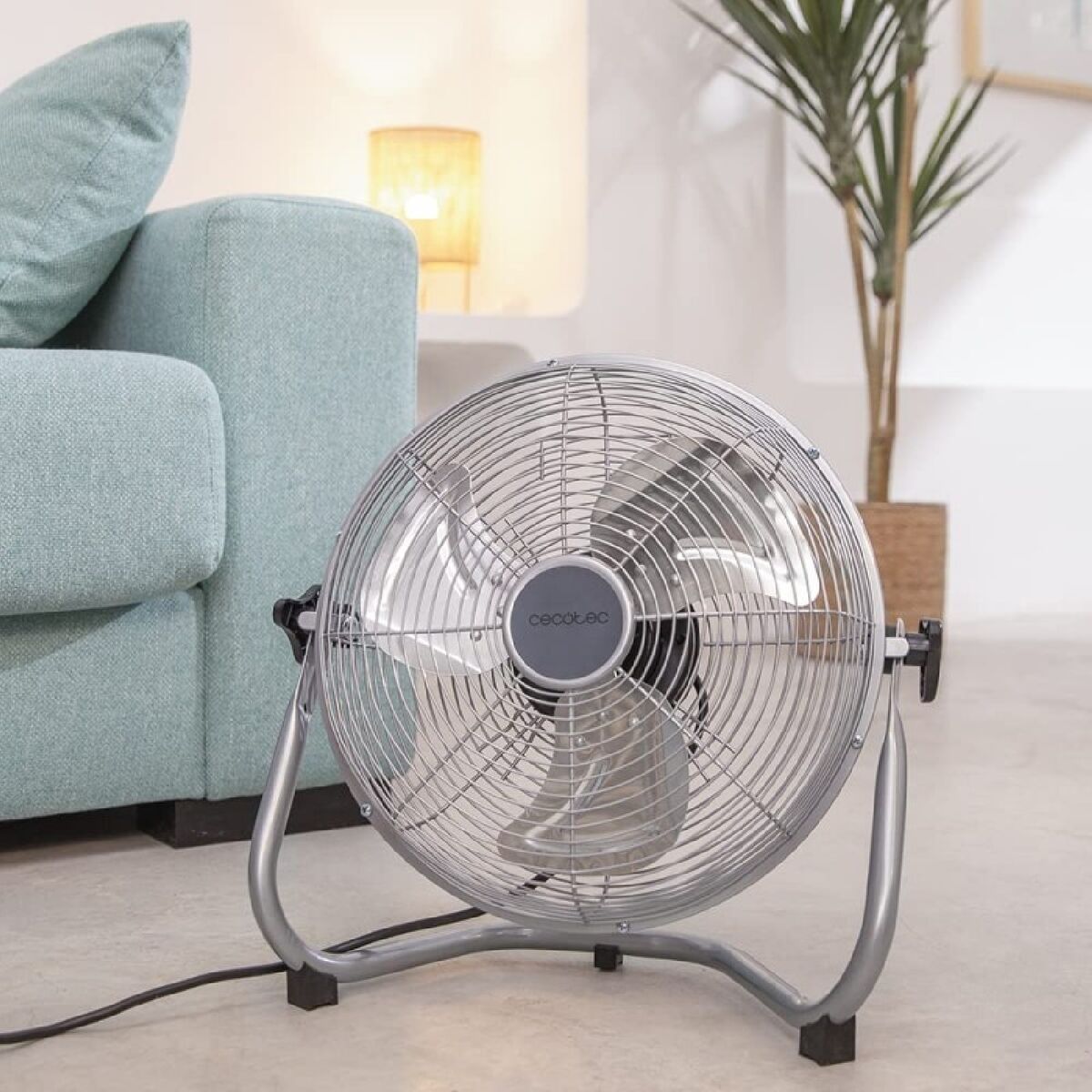 Golvfläkt Cecotec EnergySilence 1000 Pro Silvrig 40 W industriell finns hos Aktivcamping