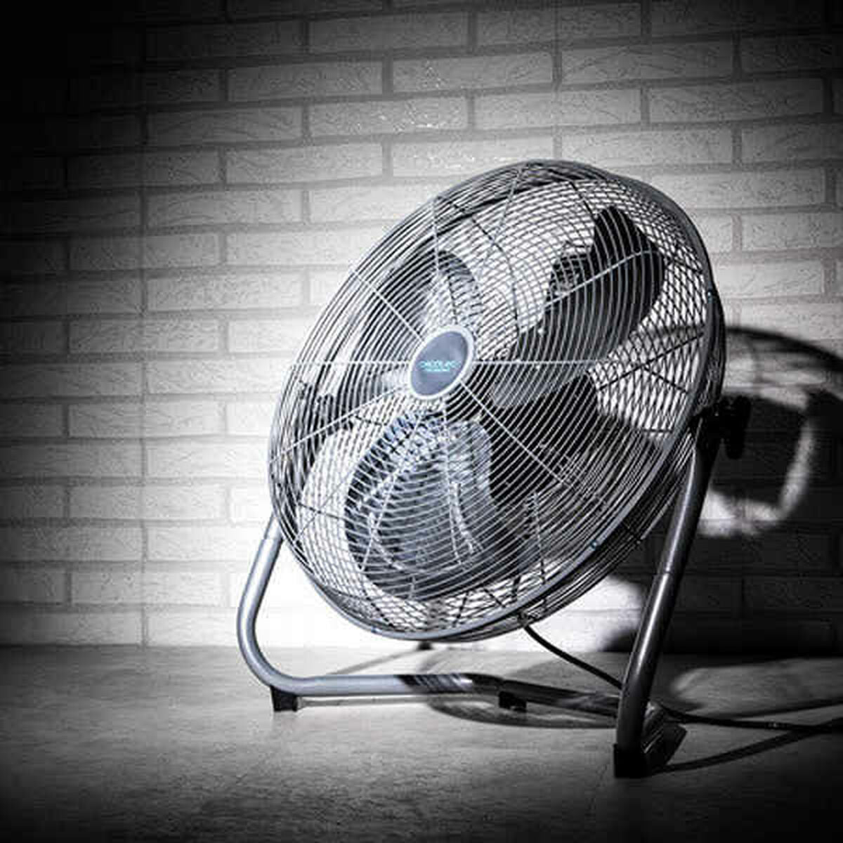 Golvfläkt Cecotec EnergySilence 4100 Pro 100 W finns hos Aktivcamping