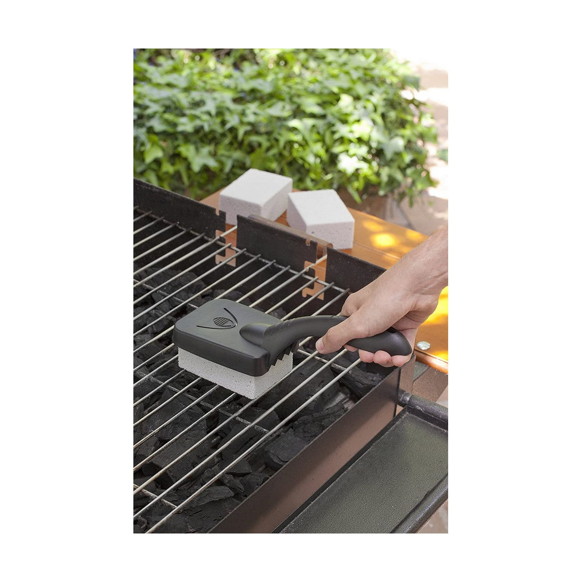 Grillborste Cleaning Block Grå 27 cm finns hos Aktivcamping