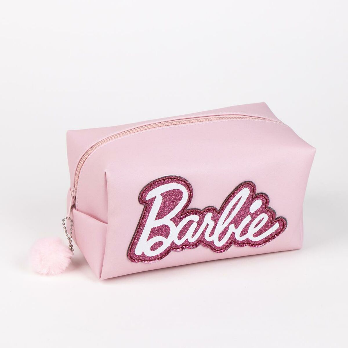 Resenecessär Barbie finns hos Aktivcamping