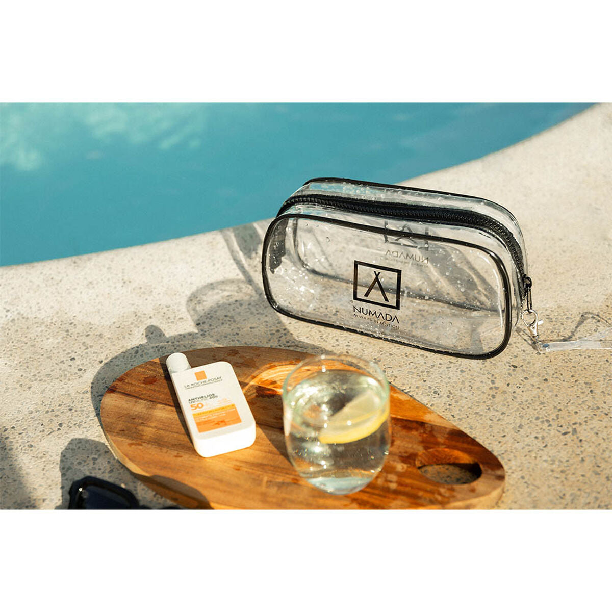 Resenecessär Numada Transparent PVC 23 x 11,5 x 6,5 cm finns hos Aktivcamping