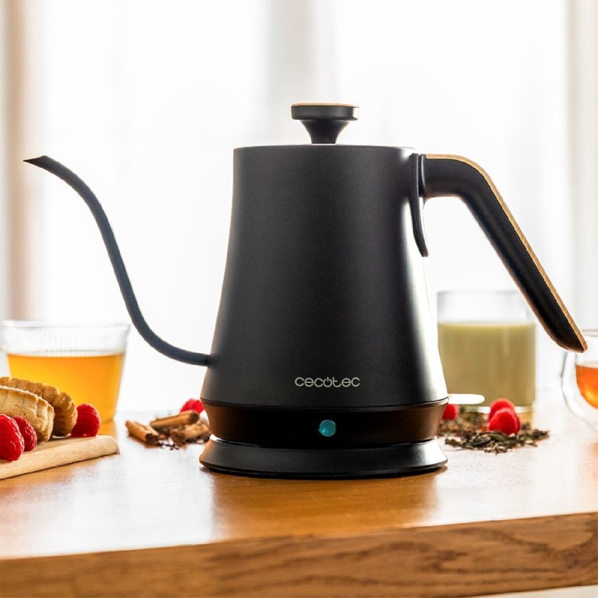 Vattenkokare Cecotec Thermosense 500 Cisne finns hos Aktivcamping