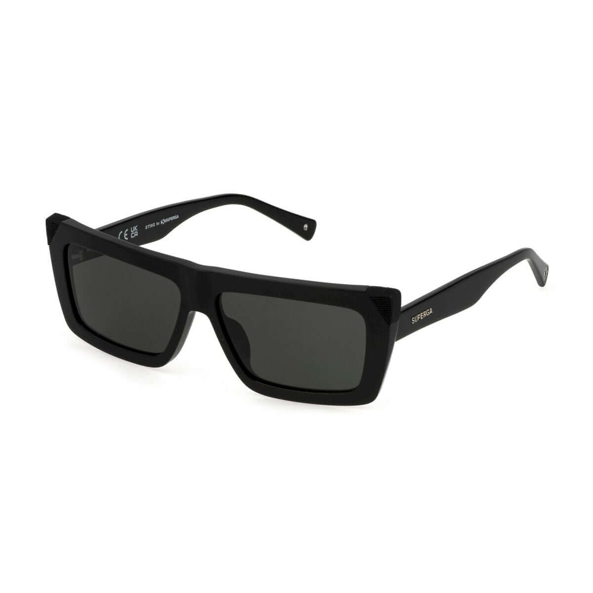Unisexsolglasögon Sting SST494 580700 finns hos Aktivcamping