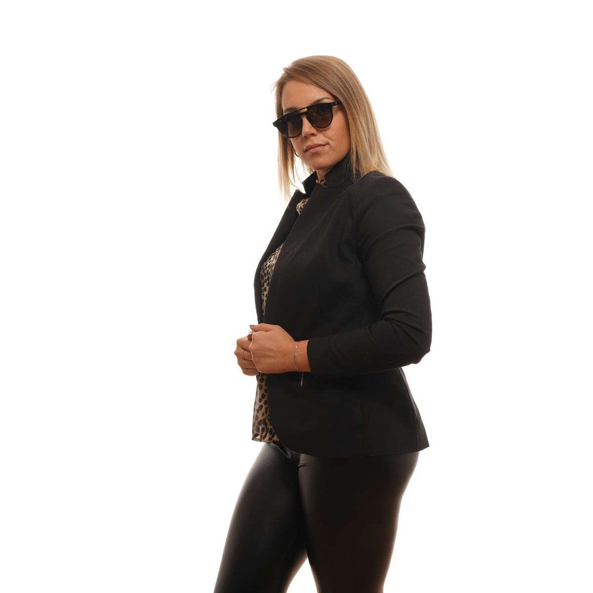 Damsolglasögon WEB EYEWEAR finns hos Aktivcamping