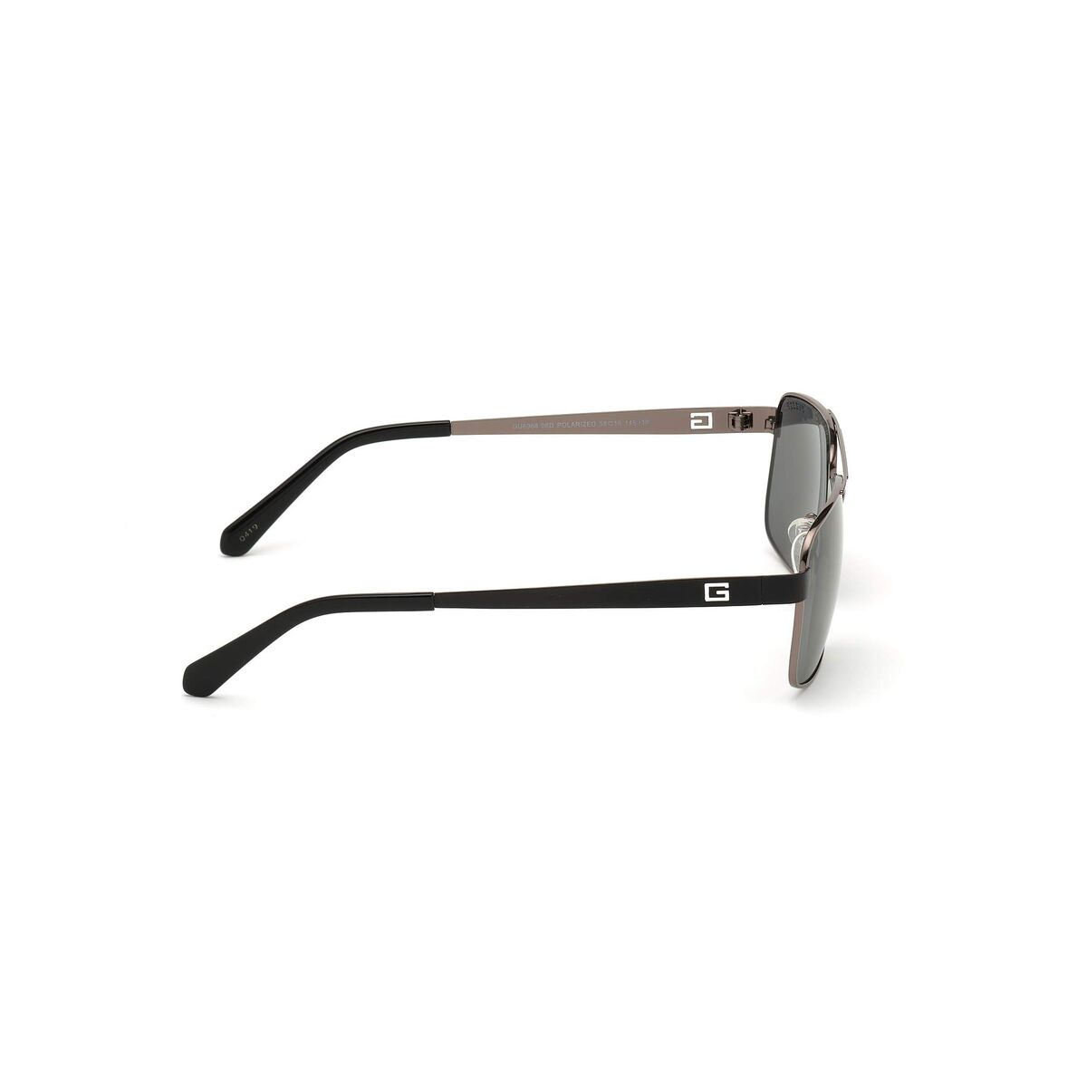 Herrsolglasögon Guess GU6968-5808D ø 58 mm finns hos Aktivcamping