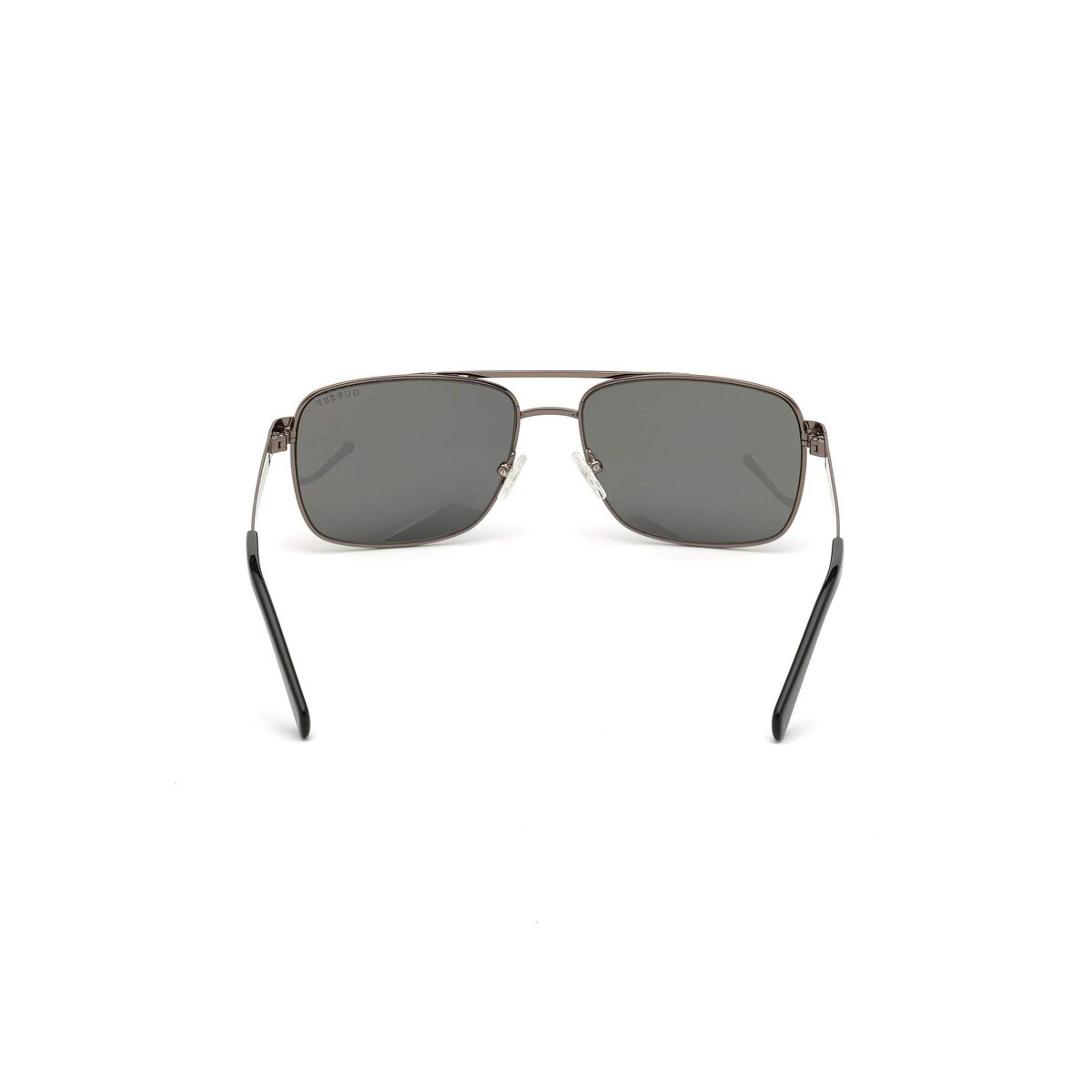 Herrsolglasögon Guess GU6968-5808D ø 58 mm finns hos Aktivcamping
