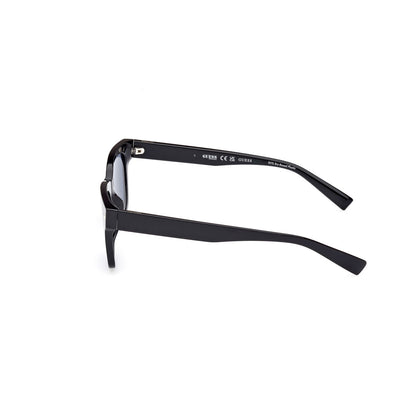 Herrsolglasögon Guess GU8265-5301V Ø 53 mm finns hos Aktivcamping