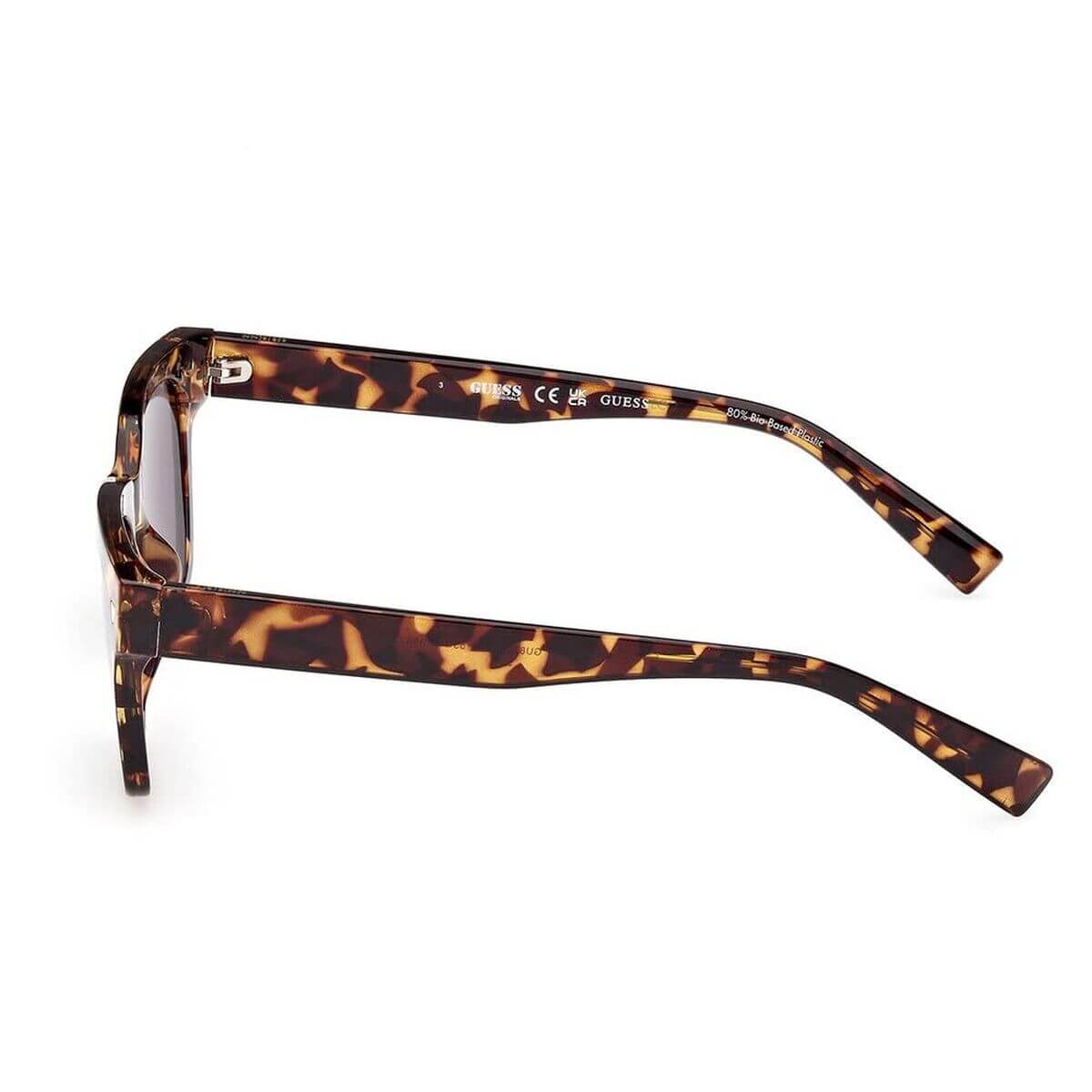 Herrsolglasögon Guess GU8265-5352A Ø 53 mm finns hos Aktivcamping