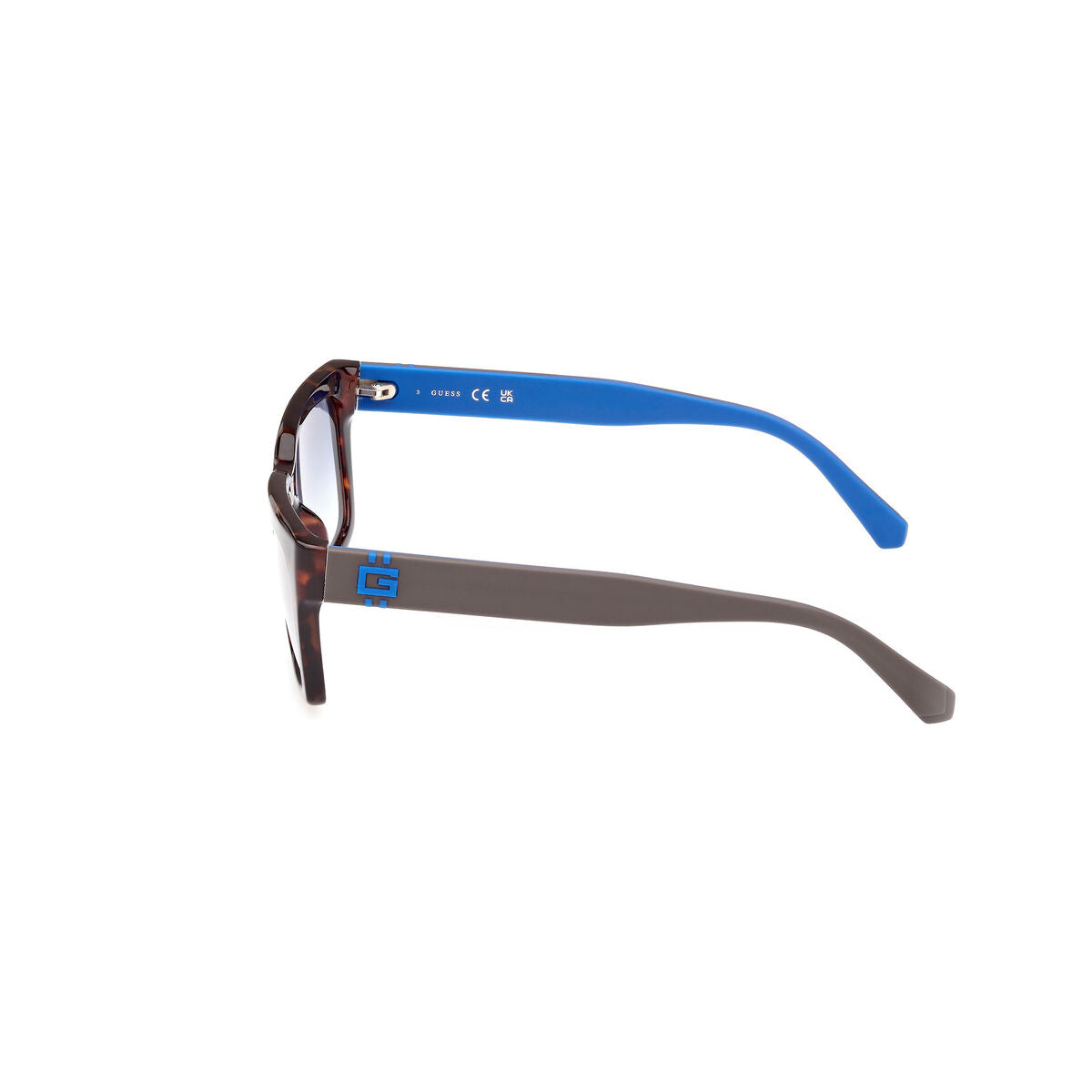 Herrsolglasögon Guess GU00121-5652W ø 56 mm finns hos Aktivcamping