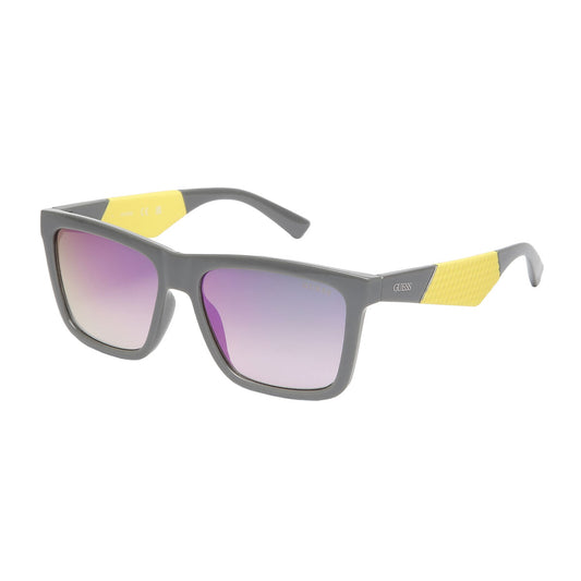 Herrsolglasögon Guess GO00067-5620C ø 56 mm finns hos Aktivcamping