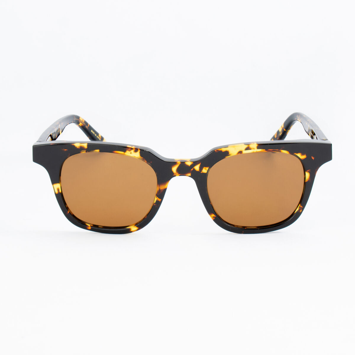 Damsolglasögon Belstaff BOORMAN-S030 Ø 48 mm finns hos Aktivcamping