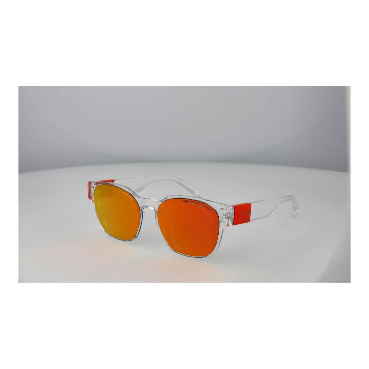 Herrsolglasögon Superdry SDS XMONO 53113 finns hos Aktivcamping