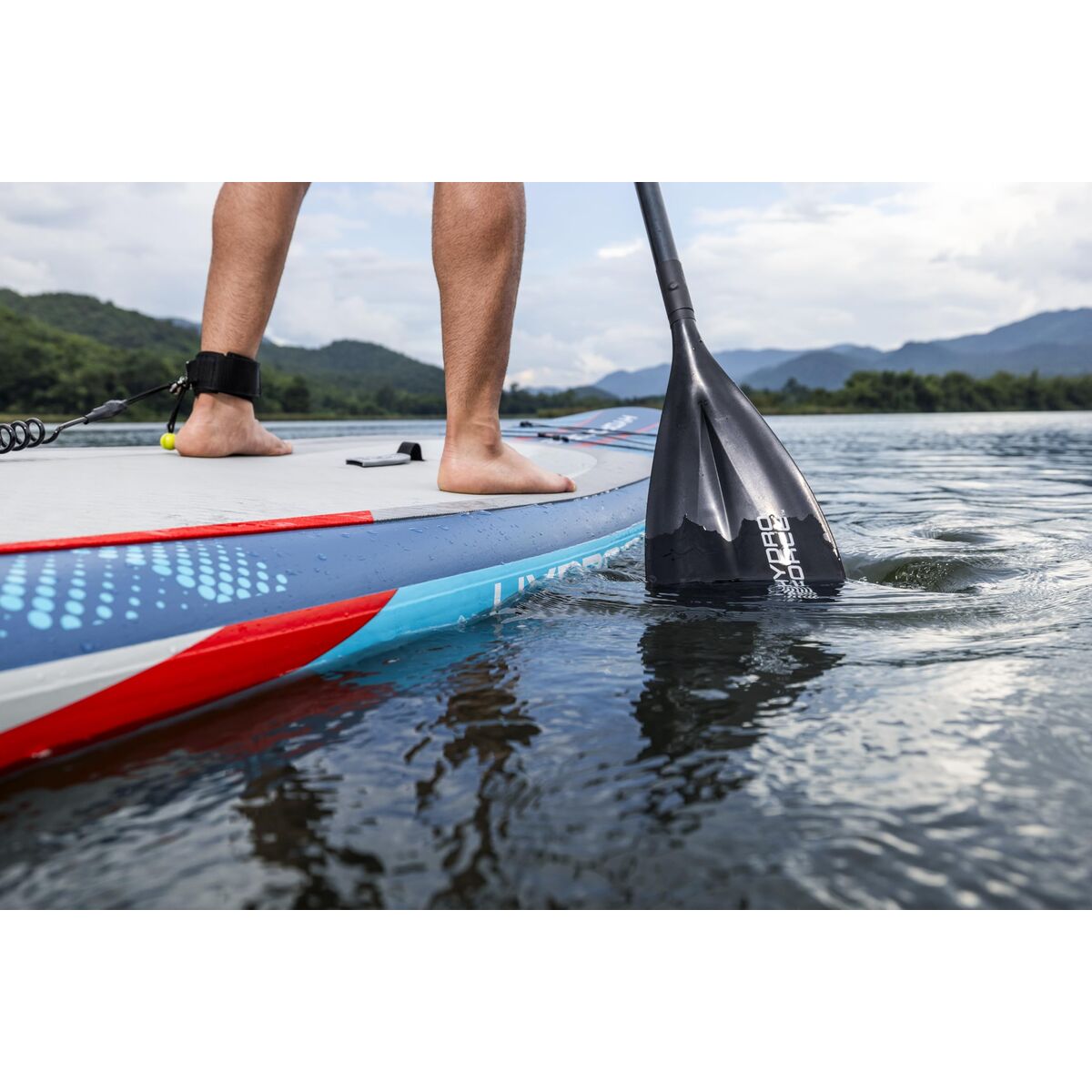 Uppblåsbar Paddleboard SUP Bestway finns hos Aktivcamping