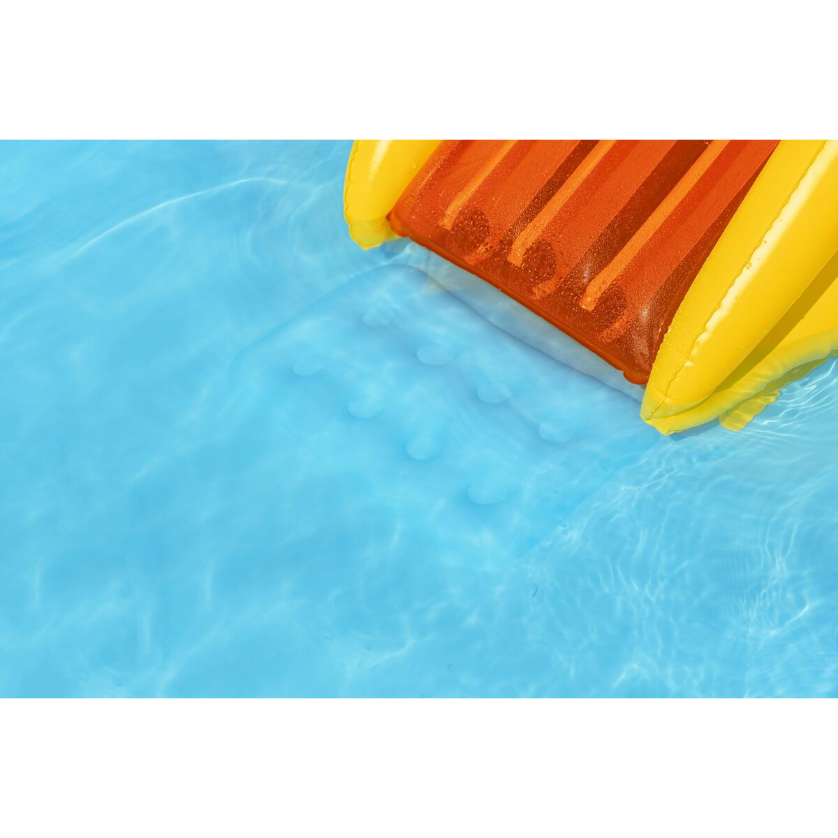 Plaskpool Bestway - finns hos Aktivcamping