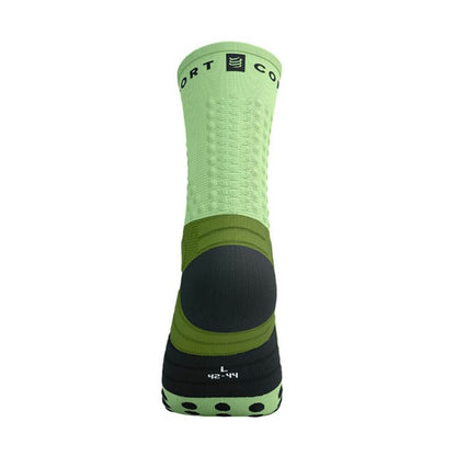 Strumpor Compressport Ultra Trail 39-41 finns hos Aktivcamping
