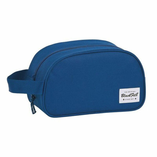 Skolnecessär BlackFit8 M248 Mörkblå 26 x 15 x 12 cm finns hos Aktivcamping