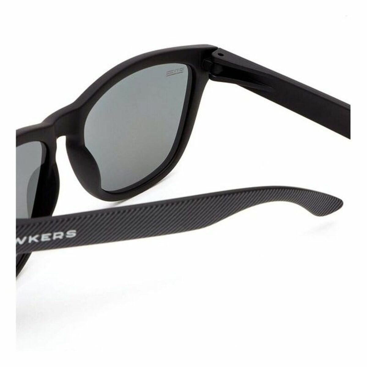 Herrsolglasögon One Carbono Sky One Hawkers ONE CARBONO Svart ø 54 mm finns hos Aktivcamping