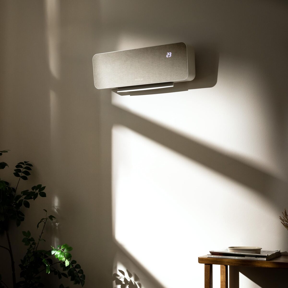 Keramisk delad värmefläkt för vägg Cecotec ReadyWarm 3000 - finns hos Aktivcamping