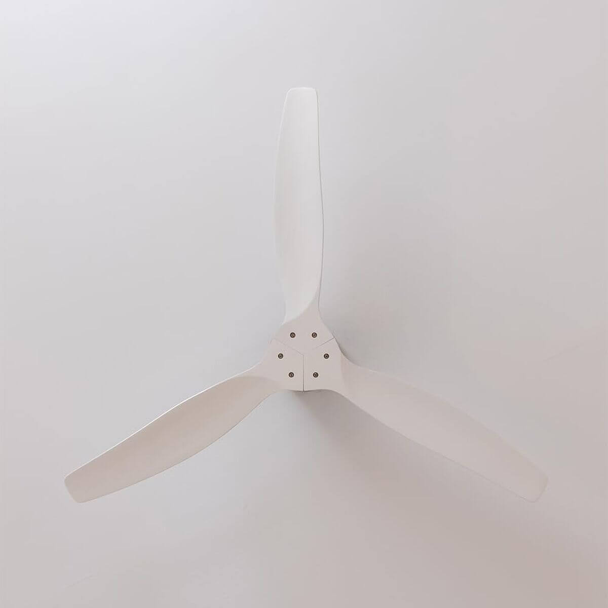 Takfläkt Cecotec Aero 5400 Classic 40 W Ø 132 cm Vit Svart finns hos Aktivcamping