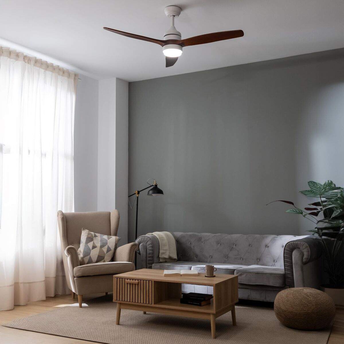Takfläkt med belysning Cecotec EnergySilence Aero 5230 Vit Svart Trä finns hos Aktivcamping