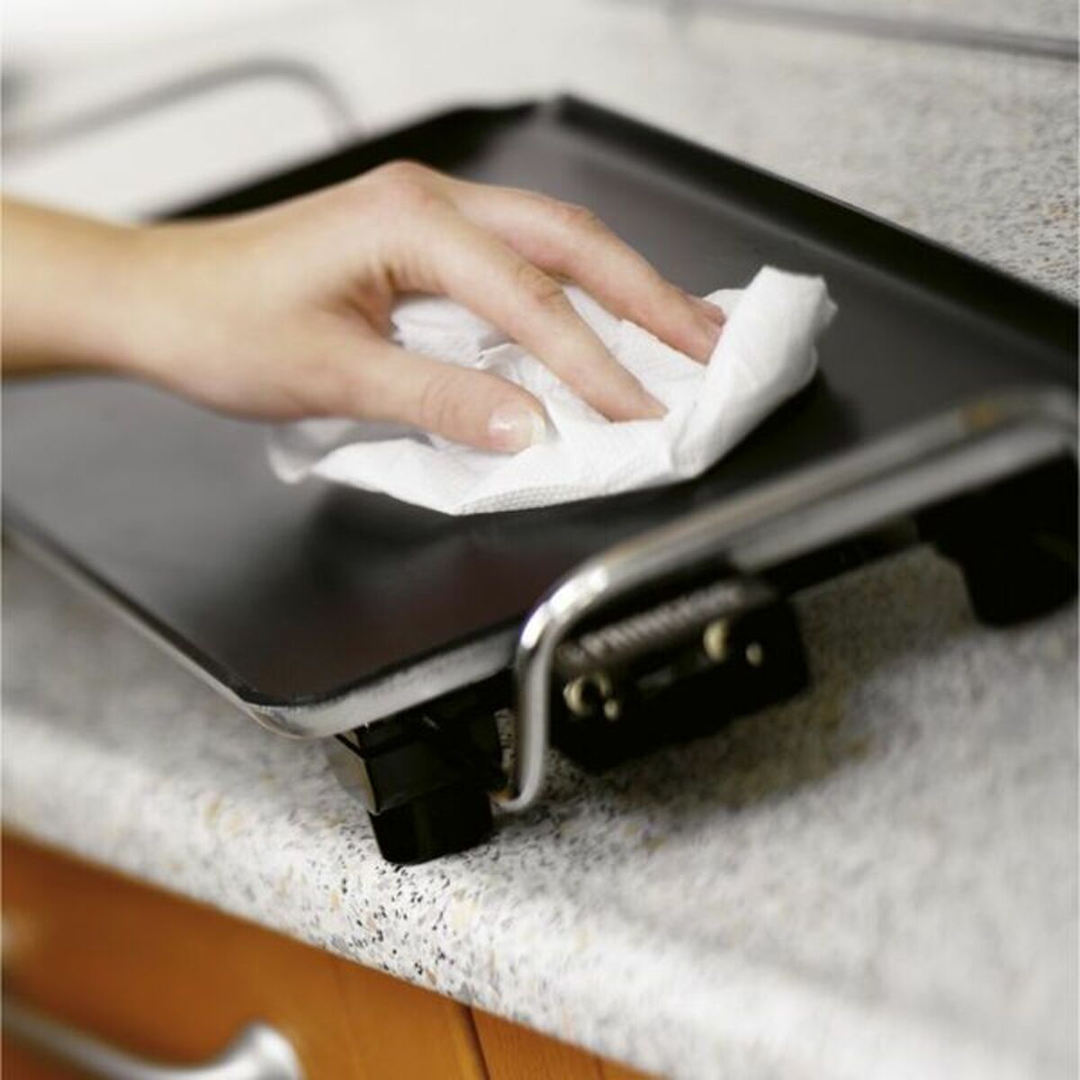 V12H726F6343E0140D02F2C1513836DEA9F6R1660452P4