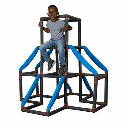 Aktivitetscentrum Smoby BIG Kraxxl The Tower finns hos Aktivcamping