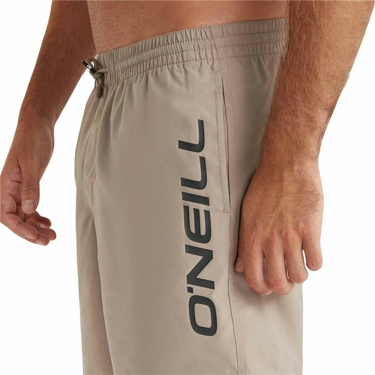Badbyxor Herr O'Neill Cali 16'' finns hos Aktivcamping