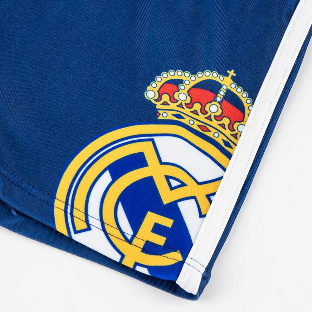 Badbyxor för Barn Real Madrid C.F. Mörkblå 4 år finns hos Aktivcamping