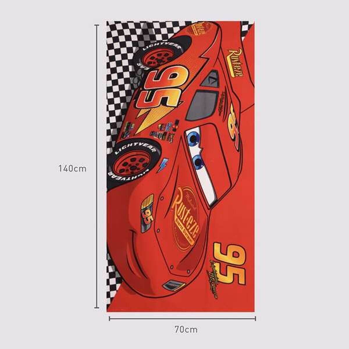 Badhandduk Cars Röd 70 x 140 cm finns hos Aktivcamping
