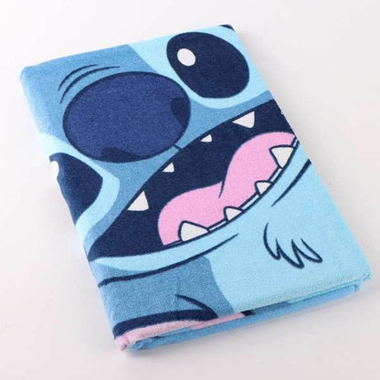 Badhandduk Stitch 70 x 140 cm finns hos Aktivcamping