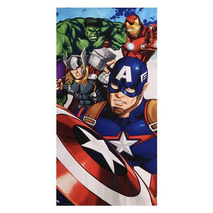 Badhandduk The Avengers 70 x 140 cm finns hos Aktivcamping