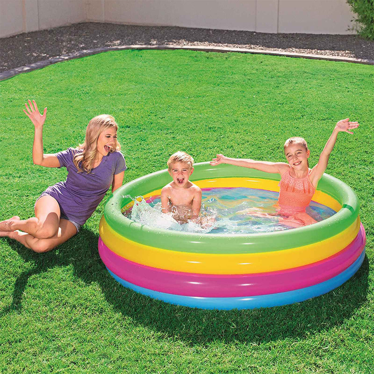 Bestway Barns Uppblåsbar Pool 4 Ringar Regnbåge 157x46 cm +3 År Trädgård 51117 finns hos Aktivcamping