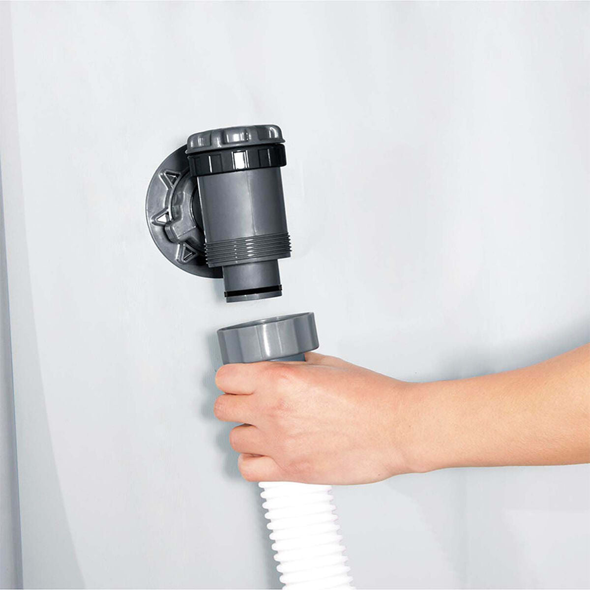 Bestway Filtrationslang med Gänga 3M D3,83 cm Pool och Trädgård 58368 finns hos Aktivcamping