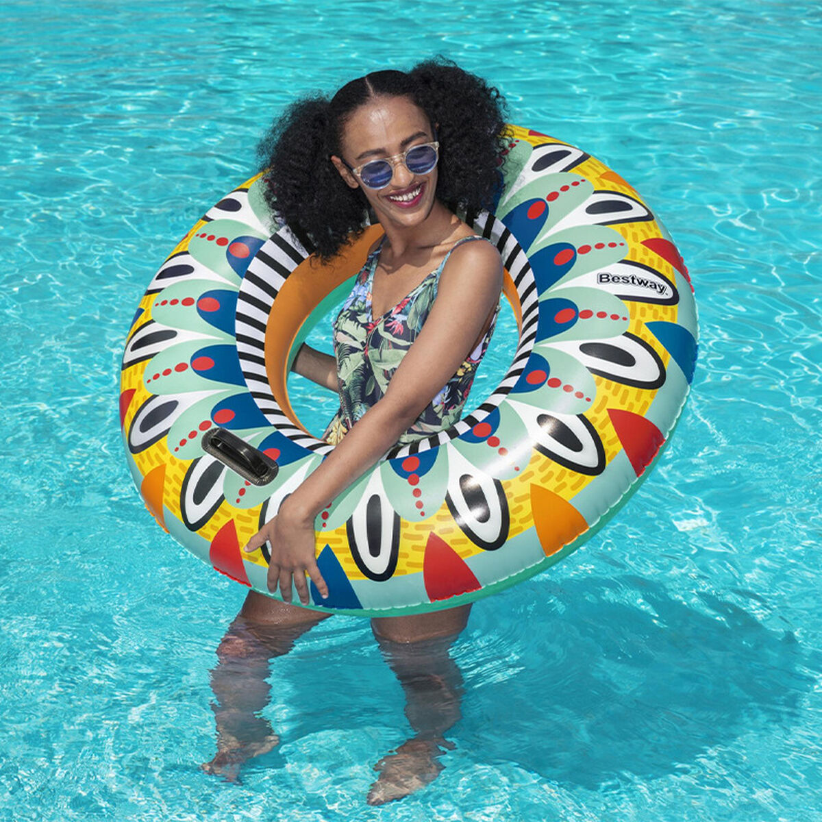 Bestway Flytande uppblåsbar flotte med handtag Azteka D107 cm +12 år strand och pool 36294 finns hos Aktivcamping