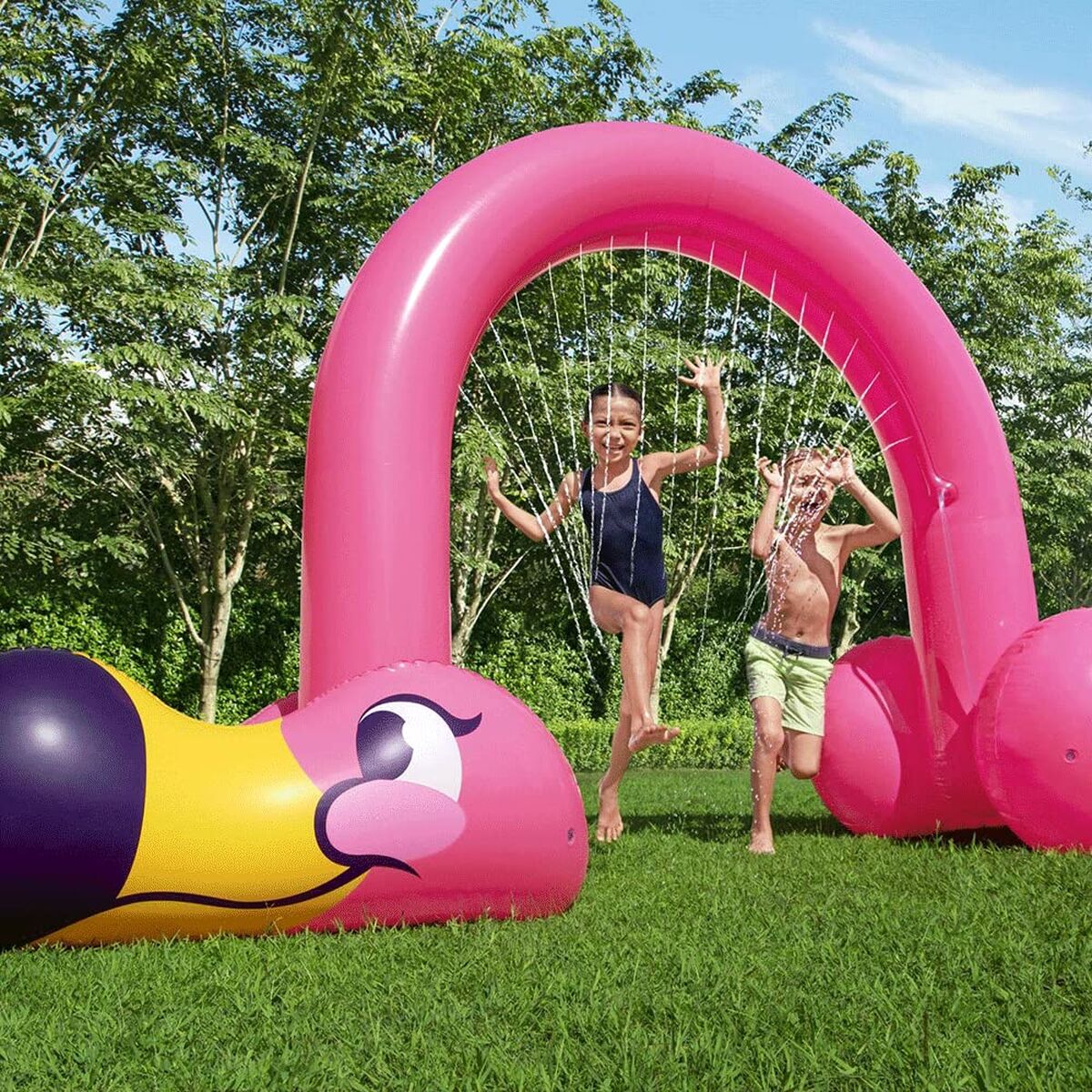 Bestway Jumbo Flamingo Sprinkler 340x110x193 cm +2 Years Garden 52382 finns hos Aktivcamping