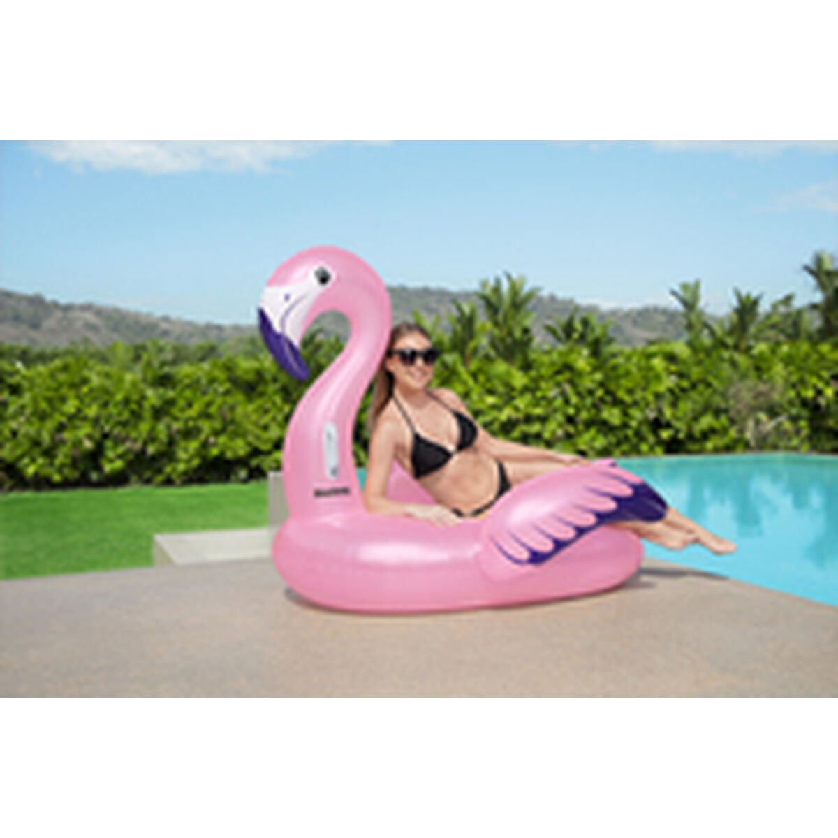 Bestway Uppblåsbar Figur Flamingo med Handtag 153x143 cm Strand och Pool 41475 finns hos Aktivcamping