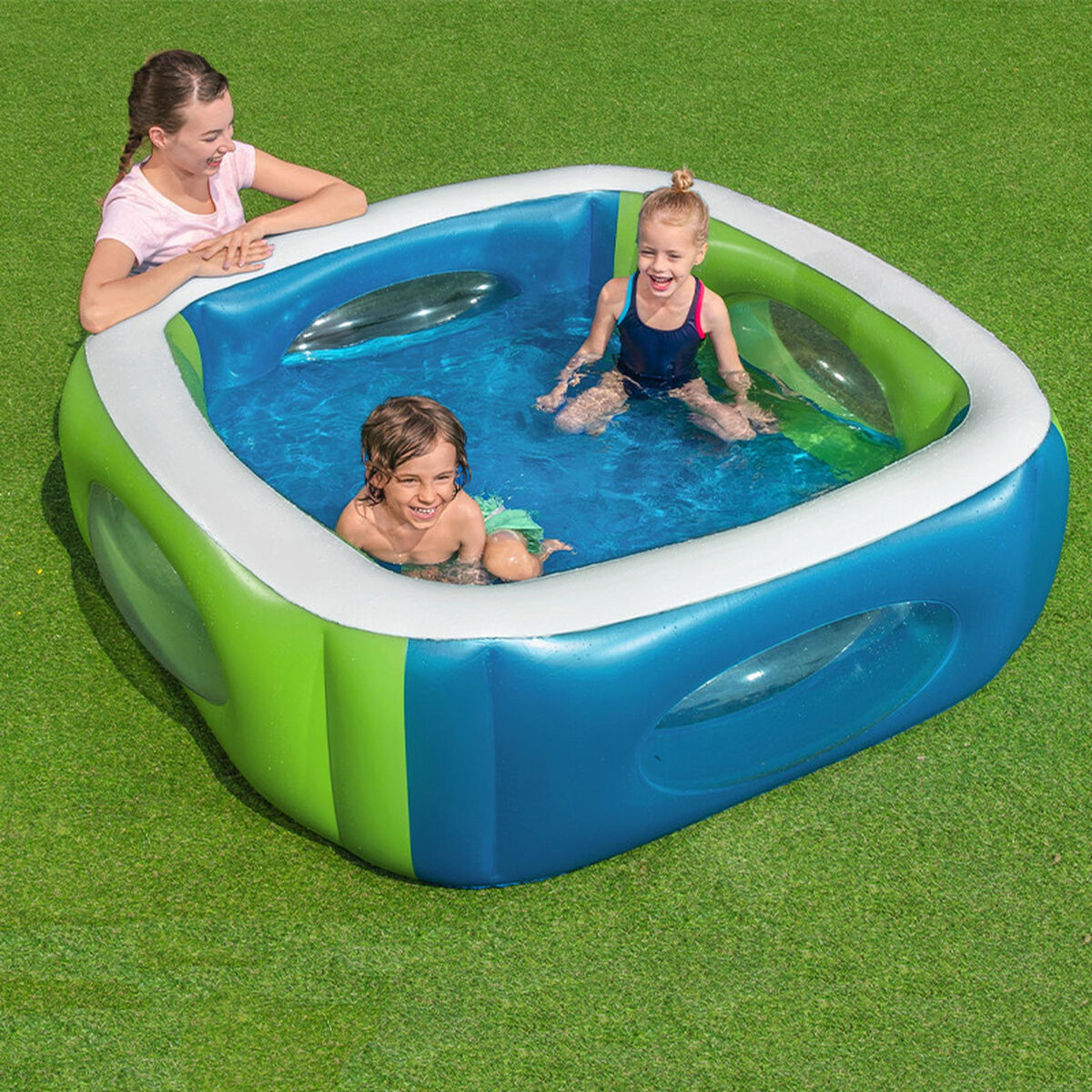 Bestway Uppblåsbar Pool med Kikare 168x168x56 cm +6 År Trädgård 51132 finns hos Aktivcamping