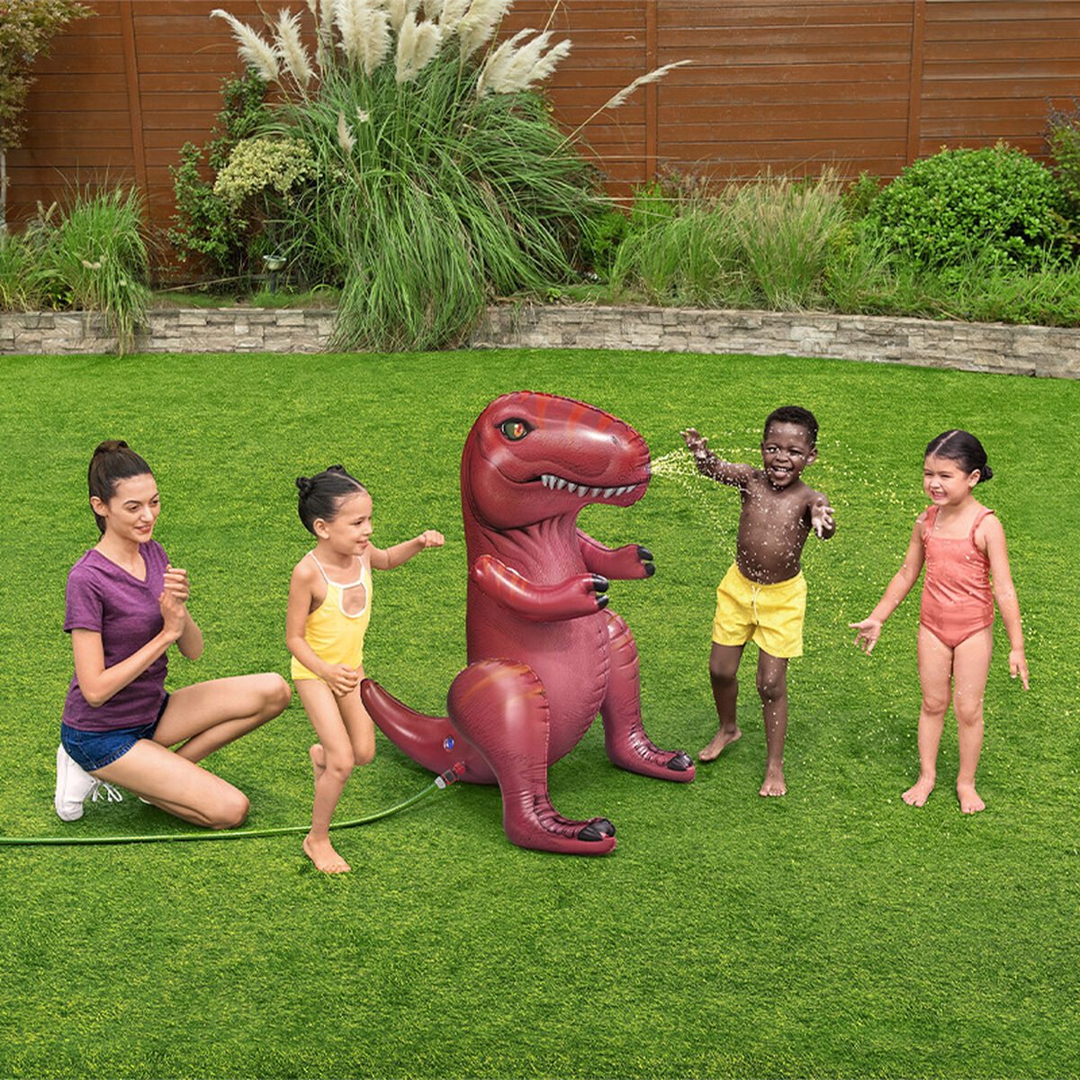 Bestway Uppblåsbart sprinklersystem Dinosaurie 99x76x122 cm +3 År Trädgård 52294 finns hos Aktivcamping