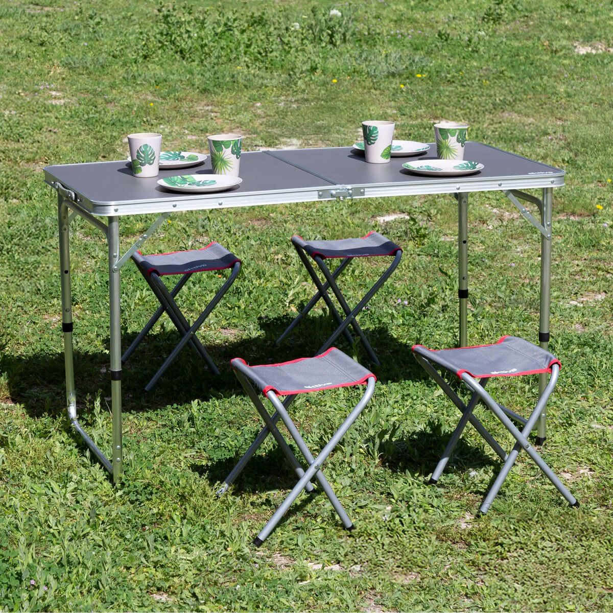Bord Aktive Grå finns hos Aktivcamping
