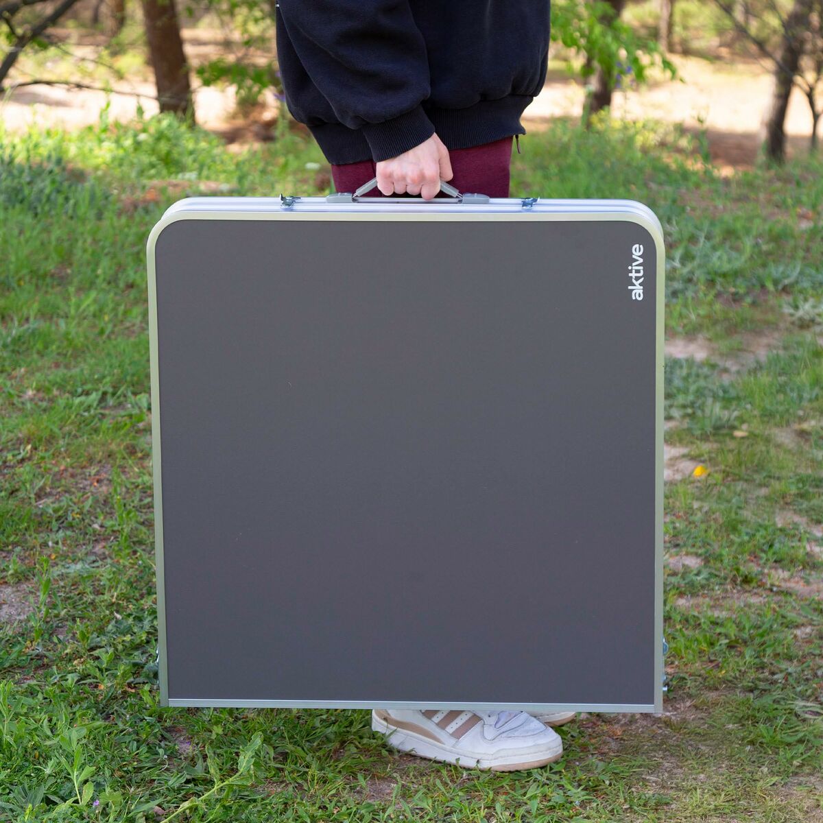 Bord Aktive Grå finns hos Aktivcamping