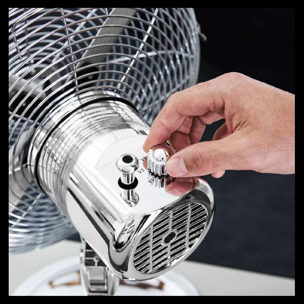Bordsfläkt Cecotec EnergySilence 620 RetroDesk 40 W finns hos Aktivcamping